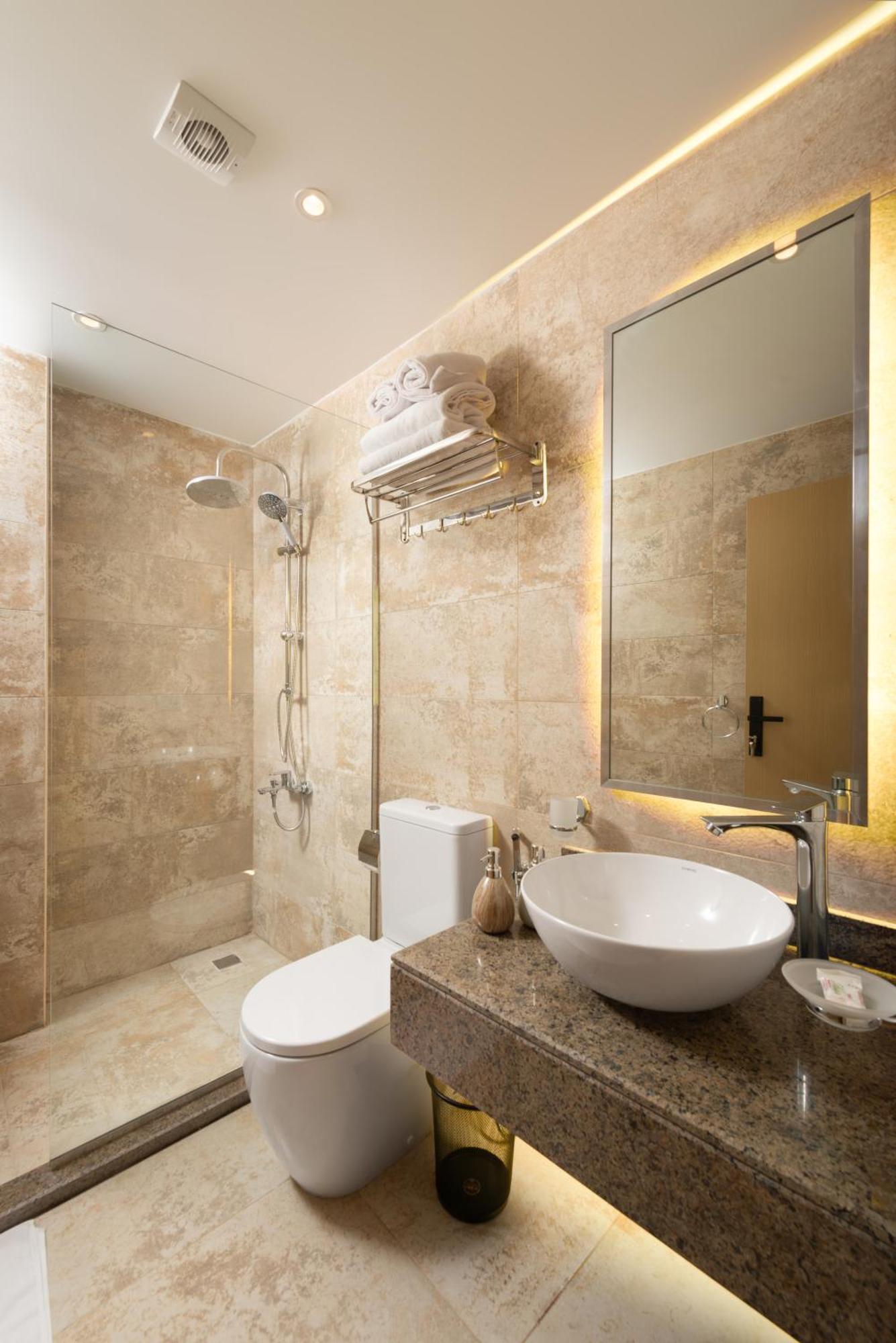 Elegance Grand Hotel 3*